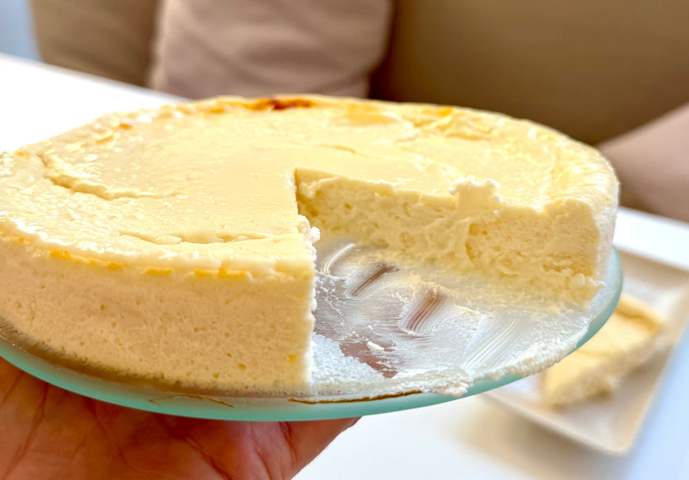 Zitronen-Limetten-Buttermilch-Cheesecake